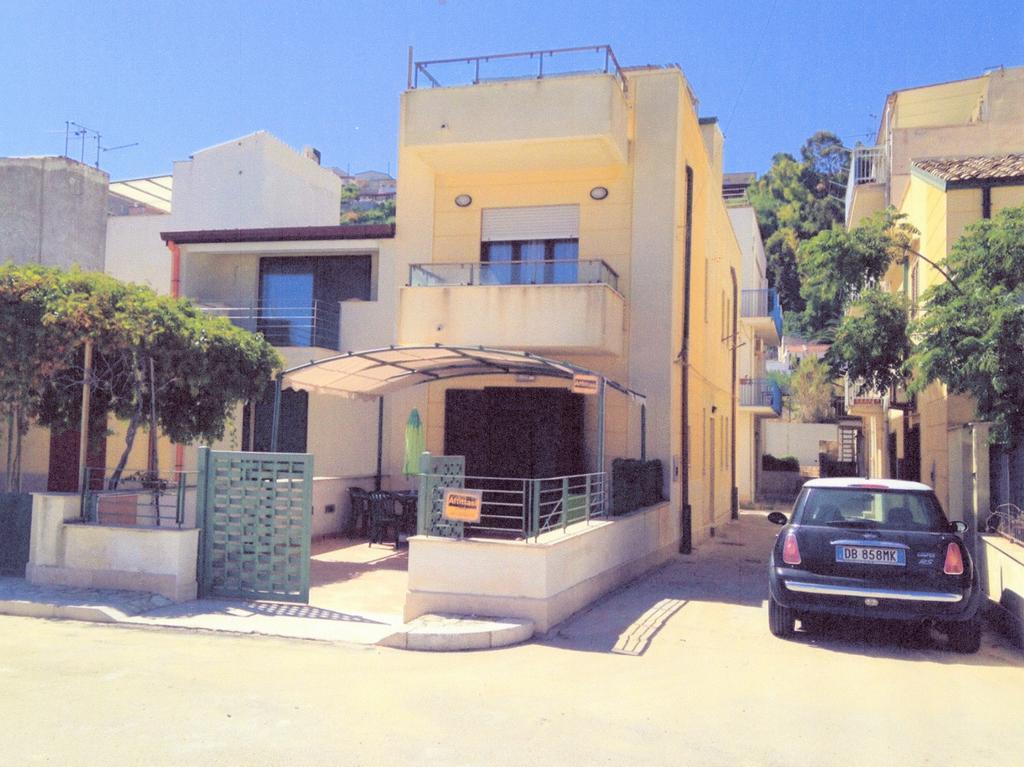 Tonnara Apartments 阿尔卡莫马里纳 外观 照片